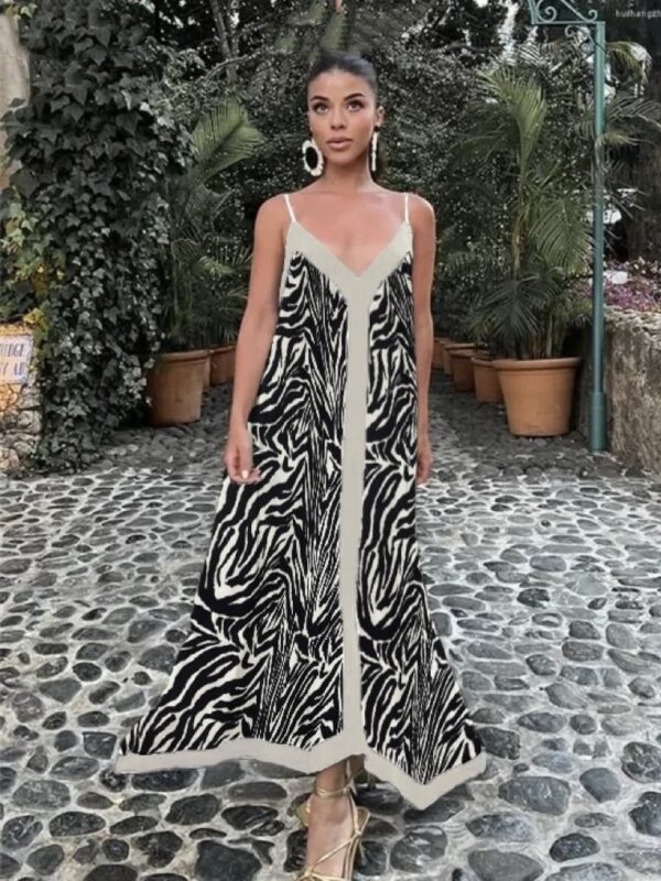 Φόρεμα midi τιραντέ σε animal print
